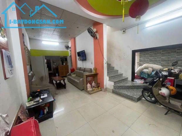 BÁN NHÀ 2 TẦNG + 3 PHÒNG TRỌ MẶT TIỀN ĐƯỜNG 7M –TRUNG MỸ TÂY Q.12 – 183M² – GIÁ CHỈ 8.6 TỶ