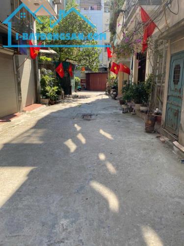 HOA HẬU SÀI ĐỒNG - THIẾT KẾ HIỆN ĐẠI - 7 TẦNG THANG MÁY - LÔ GÓC - NGÕ THÔNG - KINH DOANH - 5