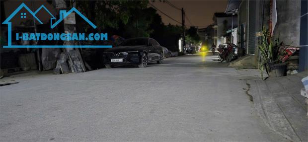 HOT HOT BÁN ĐẤT TẶNG NHÀ- CHÍNH CHỦ CẦN BÁN 2 LÔ ĐẤT VỊ TRÍ ĐẸP- GIÁ TỐT TẠI huyện Quốc