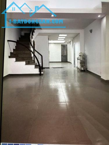 Cho thuê tòa CHDV, khách sạn ngõ 97 Văn Cao, Ba Đình 72m x 8T thang máy, PCCC giá 54 triệu - 2