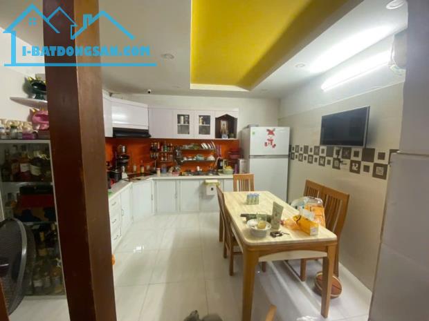 Nhà 2 Tầng Đẹp Lung Linh, SHR – Gần Sân Bay, HXH Thông   CẦN BÁN NHÀ ĐẸP GẦN SÂN BAY – GIÁ - 1