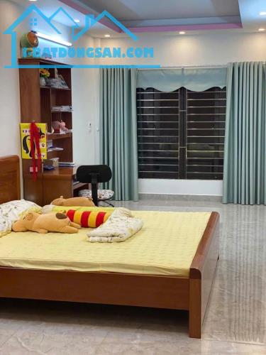 Bán nhà Lạc Long Quân- 35m x5T- mới xây- ở ngay- gần Hồ Tây- 7 tỷ hơn - 3