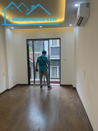 RẺ ĐẸP CHÍNH CHỦ CẦN BÁN NHÀ PHỐ VĂN CAO QUẬN BA ĐÌNH 45m 2 x 6 TẦNG THANG MÁY NHỈNH 15