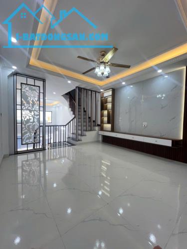 Bán Nhà Vĩnh Ninh, Vĩnh Quỳnh, Thanh Trì, S:55m²*5T,full công năng,full nội thất, 6,8 tỉ. - 3