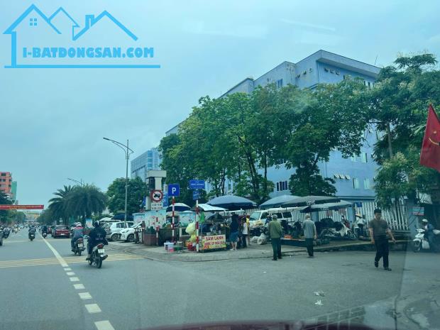 🏡 BÁN ĐÁT TẶNG  NHÀ CẤP 4 VỊ TRÍ KINH DOANH