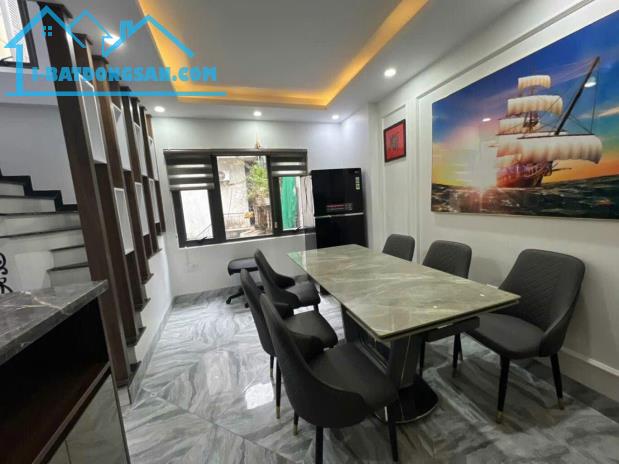 Đội Cấn 45m2 x mặt tiền rộng - 30M ra phố - Full nội thất - Trước nhà thoáng sáng. - 1