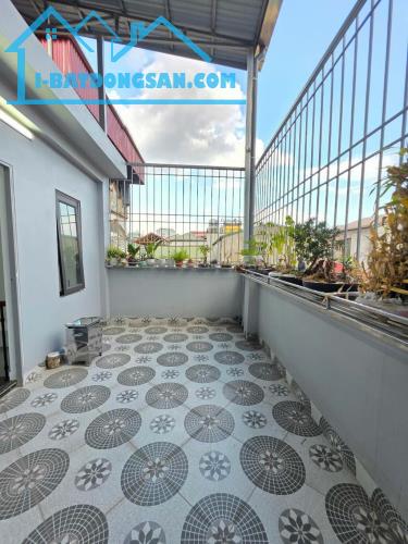 Đội Cấn 45m2 x mặt tiền rộng - 30M ra phố - Full nội thất - Trước nhà thoáng sáng. - 2