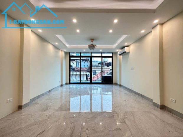 Bán Nhà đường Láng Đống Đa 3 BƯỚC CHÂN ra đường lớn Ô TÔ TRÁNH 44m2 x 6 tầng MẶT TIỀN 4,6m - 1