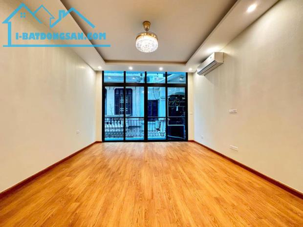 Bán Nhà đường Láng Đống Đa 3 BƯỚC CHÂN ra đường lớn Ô TÔ TRÁNH 44m2 x 6 tầng MẶT TIỀN 4,6m - 2
