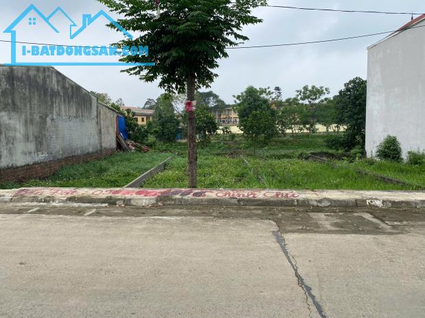 100m full thổ Đồng Vai, Xuân Mai - đường 8m có vỉa hè - 150m ra QL21A - nhỉnh 3 tỷ - 1
