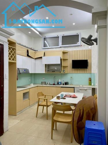 Bán gấp nhà phố Nhân Hòa trung tâm Thanh Xuân – 42M² x 4T - gần mặt phố - 11 tỷ