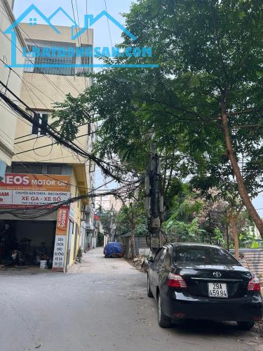 Siêu Phẩm Nhà Ngọc Hồi, Thanh Trì-34m2,2 thoáng-Ô tô tránh trước nhà-Chỉ 6.8 tỷ.