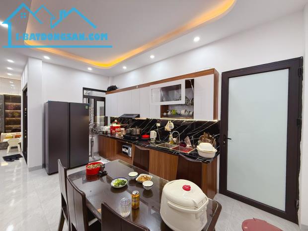 Bán Siêu Phẩm phân lô Bùi Xương Trạch, 40m2 x 4 tầng, vị trí cực đẹp, giá chỉ 8.3Tỷ. - 2