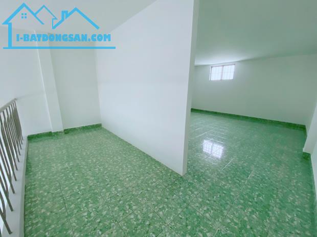 Bán nhà cấp 4 cạnh khu đô thị Vĩnh Điềm Trung, cách đường chính Bờ Đắp Dt 62m2 Giá - 2