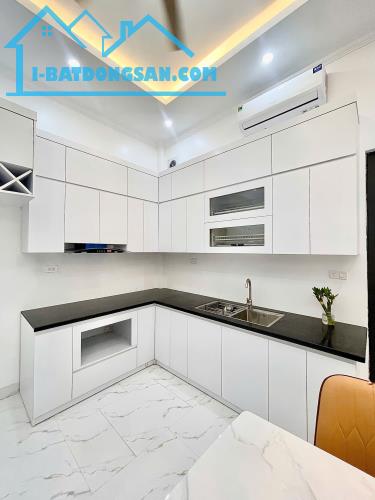 BÁN NHÀ PHÂN LÔ PHỐ THÁI HÀ, ĐỐNG ĐA, 45M2, 5T, THANG MÁY, Ô TÔ VÀO NHÀ, 2 THOÁNG TRƯỚC - 1