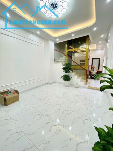 BÁN NHÀ PHÂN LÔ PHỐ THÁI HÀ, ĐỐNG ĐA, 45M2, 5T, THANG MÁY, Ô TÔ VÀO NHÀ, 2 THOÁNG TRƯỚC - 3