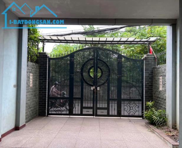 Cho thuê nhà Nc Ngõ 264 Ngọc Thụy 4tầng,90m2,đủ đồ,5pn ,20tr/th - 4