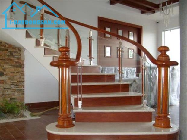 BÁN GẤP NHÀ PHỐ NGUYỄN CHÁNH - SẦM UẤT - 60M2 MT 4,2M 4 TẦNG - 24 TỶ - 2