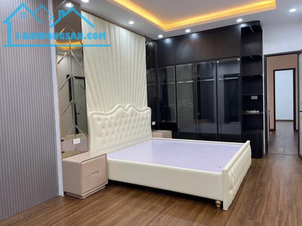 BÁn nhà phố Lê Thanh Nghị, Hai Bà Trưng 37m, 4 tầng. Giá: 8.1 tỷ. LH: 0937158386 - 2