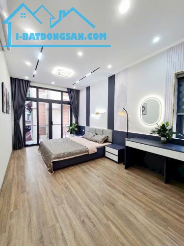 CHÙA LÁNG - NHÀ ĐẸP - NGÕ THÔNG RỘNG THOÁNG - Ở SƯỚNG - KINH DOANH - 50M² NHỎ 13 TỈ - 5