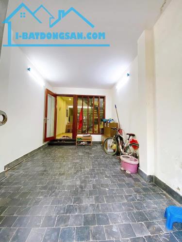 Bán Nhà Phố Vương Thừa Vũ- Ô Tô Chạy Vòng Quanh- View Cây Xanh Yên Tĩnh- 15.4 Tỷ