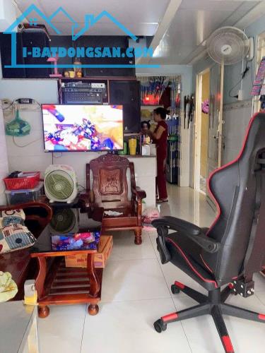 Bán nhà riêng 100m2 - Hẻm xe hơi Đường Tân Hương, Quận Tân Phú - 1