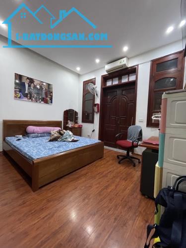 Bán nhà Lê Văn Lương, ô tô 5 chỗ ngủ trong nhà, 2 thoáng, 48m2, hơn 11 tỷ - 3