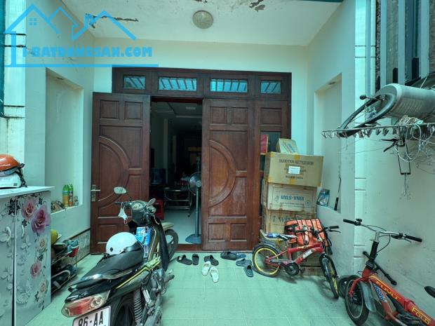 Nhà 2 tầng 1/ đường THẠNH LỘC 22,phường THẠNH LỘC, Q12, DT 71m2(4mx18m)💲5.2 tỷ ✍️ Nhà 2 t - 4