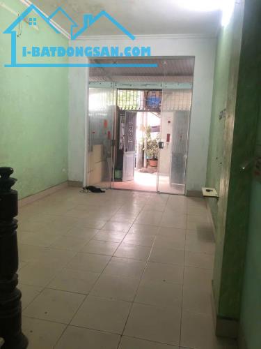 Cho thuê nhà riêng Nguyễn Hoàng, Mai Dịch, Cầu Giấy 60m x 3T giá 18.5tr, để ô tô thoải mái