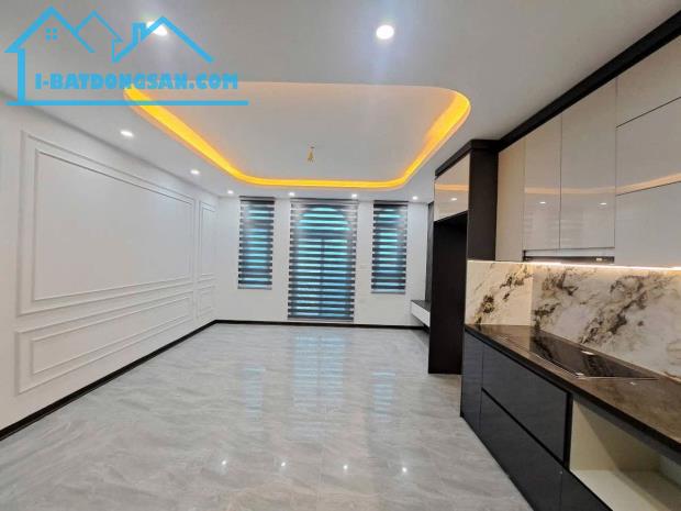 Siêu phẩm Thạch Bàn Long biên,gần phố 6 tầng thang máy,gần TTTM AEON,45m2 - 4