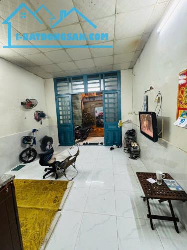 Bán nhà 2 tầng, 52m2 Nguyễn Quý Yêm, Bình Tân, hẻm oto 4m, nhỉnh 3 tỷ - 2