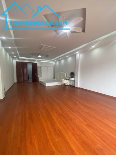 Mặt phố Mậu Lương-Hà Đông 60mx7 tầng-6PN- thiết kế thông sàn-vỉa hè-kinh doanh.  Giá: 20 t - 3