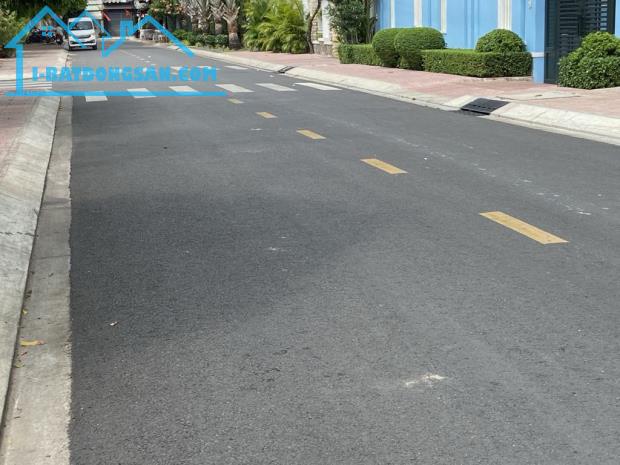 NHÀ BÙI MINH TRỰC, Q8, 60M2, Ô TÔ NGỦ NHÀ, 3 TẦNG, TẶNG NỘI THẤT, NHỈNH 7 TỶ, 0773993784 - 1
