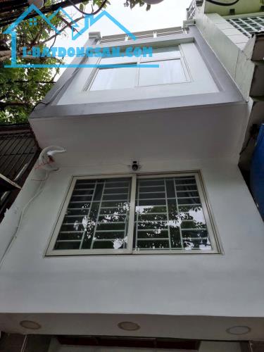 VỊ TRÍ KINH DOANH MUA BÁN GÌ CŨNG ĐƯỢC - SÁT BÊN TRƯỜNG HỌC - MẶT TIỀN ĐƯỜNG NGUYỄN PHÚC C - 1