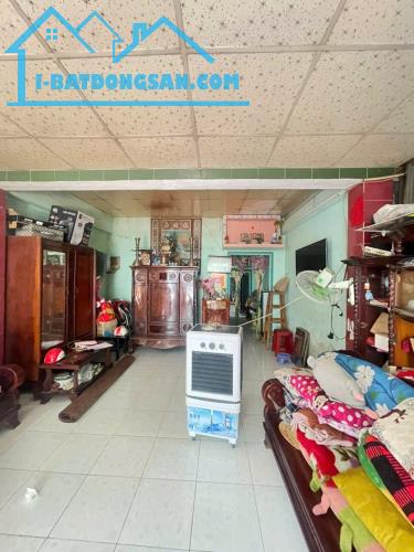 + 👉  SIÊU PHẨM CẦN BÁN GẤP NHÀ Đ TINH LỘ 10 TÂN TẠO BÌNH TÂN 4/5,3*18,5m 2L CHỈ 2,9Đ - 2