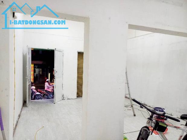 Bán nhà mặt phố Mai Hắc Đế, Hai Bà Trưng, 180m2 x 3 tầng, mặt tiền 7m, vỉa hè, 120 tỷ!