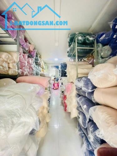 DƯỚI ĐỊNH GIÁ - MẶT TIỀN KD KHU CHỢ VẢI TÂN PHÚ - 88M X 2T 5.1❌18 NHỈNH 10🧄 - 2