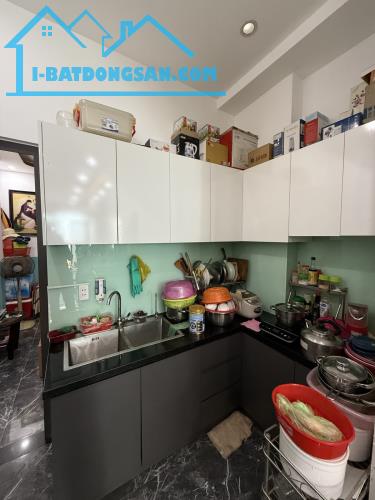 Cần bán gấp nhà mới, lô góc Nguyễn Sỹ Sách-Tân Bình, 50m, gần sân bay, chỉ 5.x tỷ, bao rẻ - 2