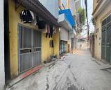 Đầu Tư An Toàn - DT: 44,7m2 nhà cấp 4 ngõ 197/80 Phúc Lợi. Ngõ thông, nở hậu, gần chợ