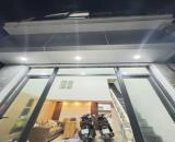 Bệnh nặng, bán rẻ chữa bệnh nhà Nguyễn Chính, ngõ to sát phố, 30m x4 tầng,nhỉnh 4 tỷ.