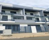 Bán nhà phố KDC Thuận Lợi 1 trệt 2 lầu trong KCN Phước Đông, Tây Ninh sổ sẵn cho thuê 12tr