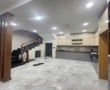 Bán Nhà Nguyễn Trung Trực - Ô Tô Đỗ Cửa - Nội Thất Đẹp, 25 m2, Giá 3.3 Tỷ LH: 0977658369