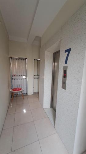 BÂN TÒA NHÀ ĐẸP LÔ GÓC 3 MẶT THOÁNG -40 M RA PHỐ Ô TÔ TRÁNH  -110 M2-7 T - THANG MÁY - 24Ỷ - 1