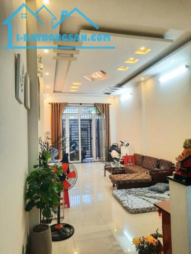 🏙️Nhà mặt tiền, vị trí đắc địa, Huỳnh văn gấm, Tân Phú, 4 x20, 3 tầng, 9.x tỷ. - 2