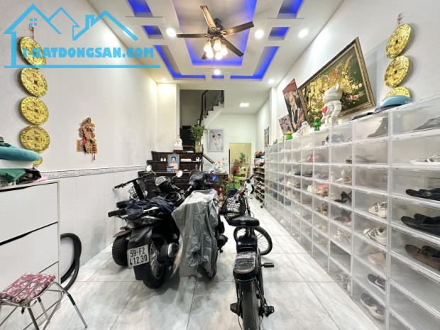 Bán Nhà Quận 3, Đường Lê Văn Sỹ,4 Tầng, 55m2, Bank đinh giá 8.5 tỷ bán giá chỉ 6 tỷ 900 TL - 3
