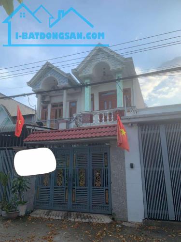 Bán nhà 85m2, 3PN, hẻm 8m thông, tặng nội thất, Lê Hồng Phong, Thuận An, Bình Dương.
