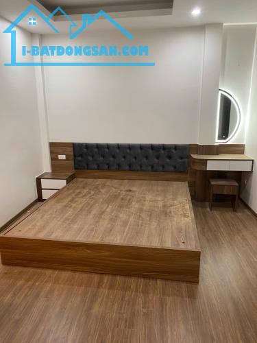 BÁT KHỐI- LONG BIÊN -NHÀ MỚI ĐẸP Ở NGAY - NỘI THẤT XỊN SÒ - NGÕ THÔNG- GIÁ 4.9 tỷ - 4