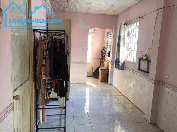 Bán nhà rẻ P12, Q8, Cao Xuân Dục 6m × 9.5m 2 tầng hoàn công 3PN chỉ 3,98ty - 3