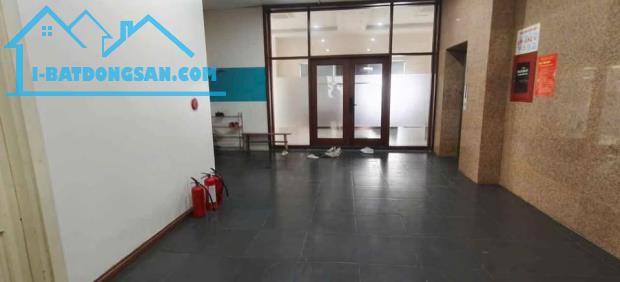 Bán căn chung cư Duplex 108m tại 137 Nguyễn Văn Cừ, giá siêu hợp lý chỉ hơn 5 tỷ còn tl.