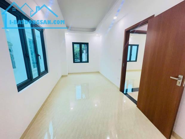 Nhà Đẹp, Mới, Lô góc,Thang Máy nhập, ô tô vào nhà Giáp Bát, Hoàng Mai 52m2 ,6 tầng, 12,tỷ - 4
